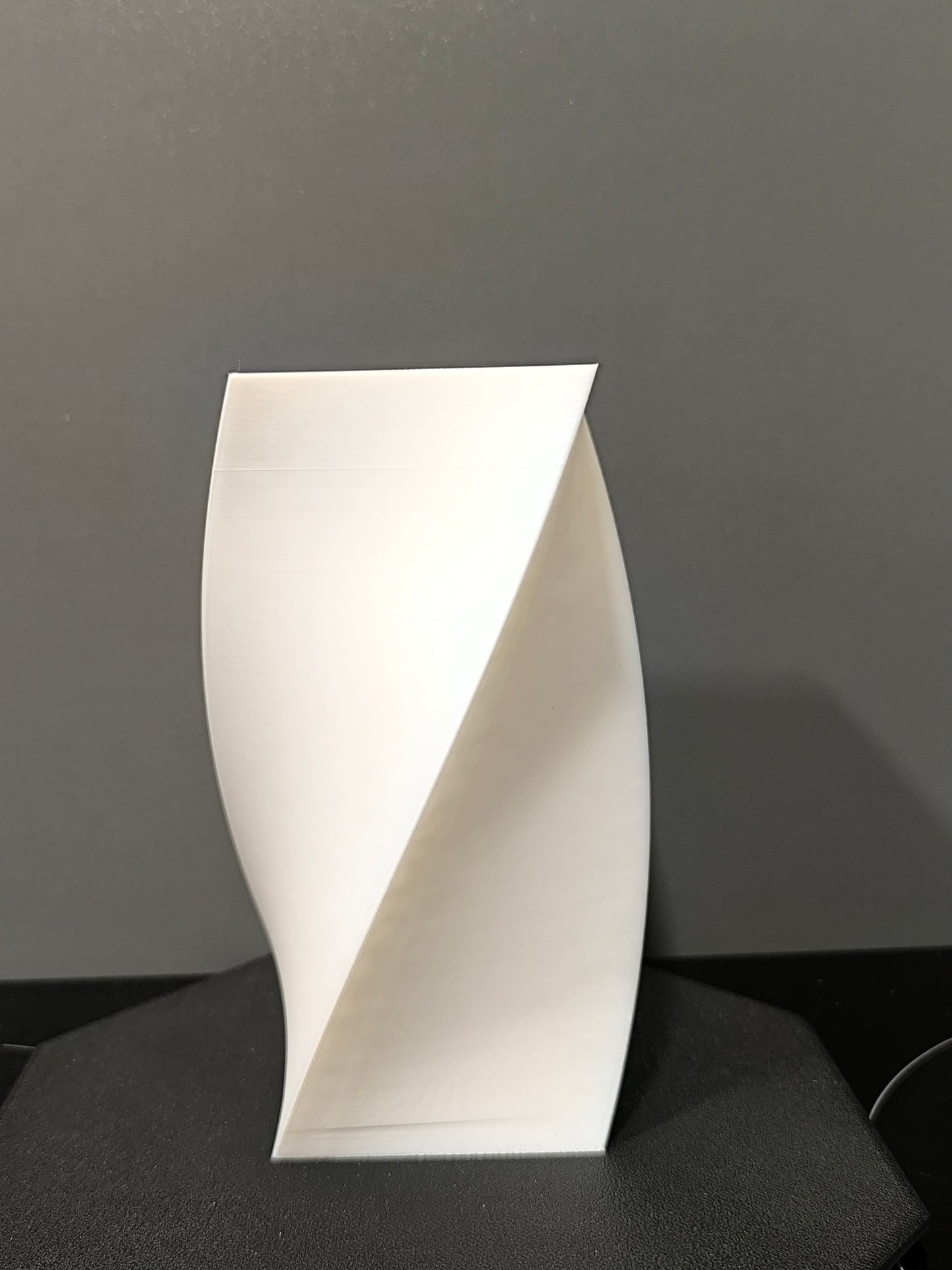 Modern Csavart Váza