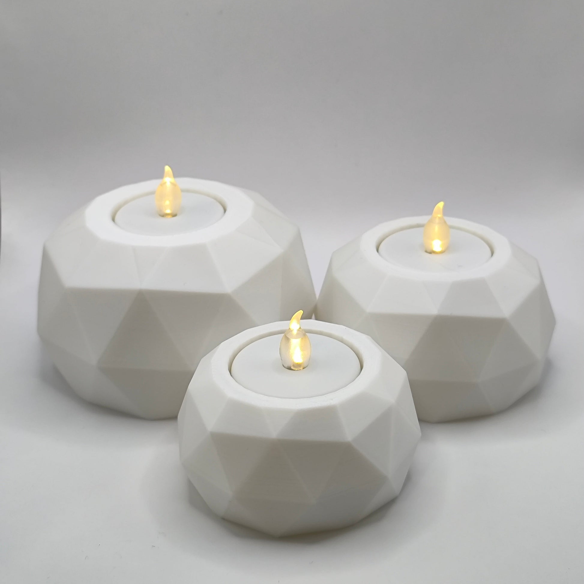 Selyemfehér 3D nyomatott mécsestartó szett